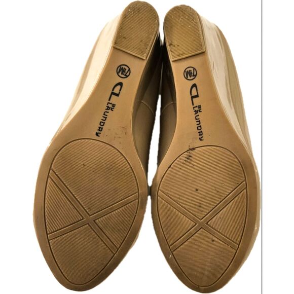 CL by Laundry Nima Patent Leather Nude Wedge Pumps Size 7 - Picture 7 of 7